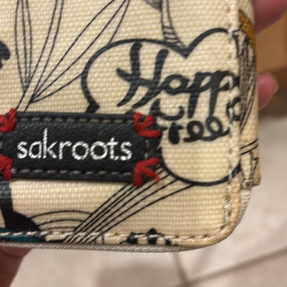 SAKROOTS SENDGEFN BUNDLE,, LOST wander WRISTLET CARD HOLDER PASSPORT HOLDER NWT - Picture 16 of 16